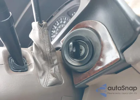 2000 Toyota Sienna Xle z USA, uszkodzony, nr VIN 4T3ZF13C5YU222543